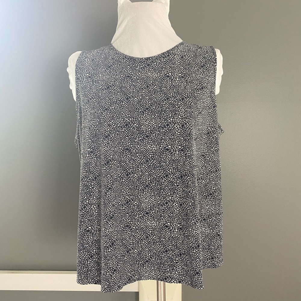 Lululemon top